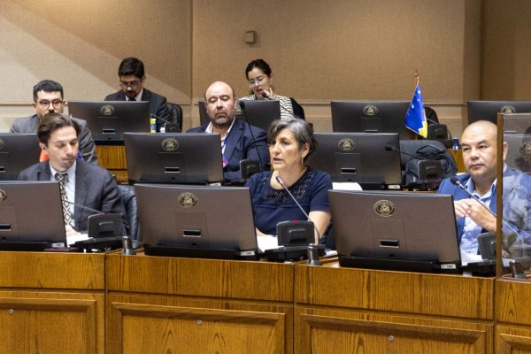 Comisión de Salud del Senado despacha ley corta de isapres sin aprobar el artículo que permite un reajuste de precio base