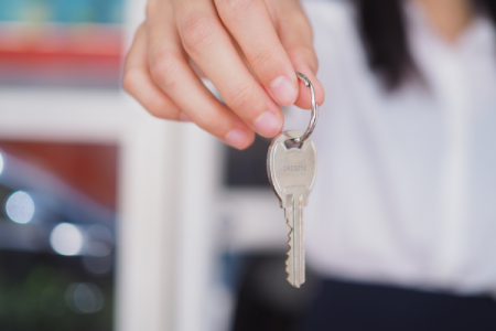 <p>Cumplir el sueño de la casa propia parece imposible para un 60% de los millennials chilenos</p>