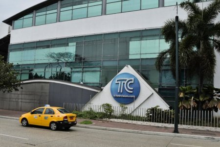 <p>Asesinan al fiscal de Ecuador que investigaba el asalto en vivo a un canal de TV durante ola de violencia</p>