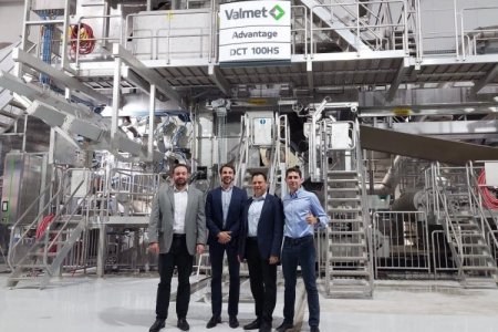 <p>Alas Doradas y Valmet inauguran la máquina más moderna de Latinoamérica para hacer servilletas y papel higiénico en El Salvador</p>