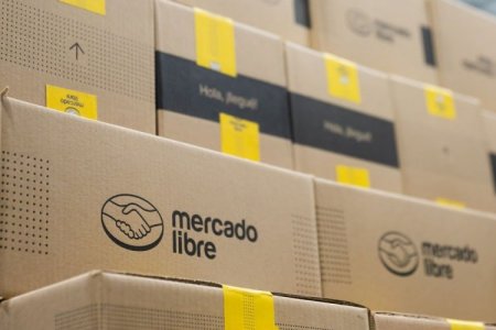 <p>Brasil investiga la venta en Mercado Libre de mercurio utilizado por mineros de oro ilegales</p>