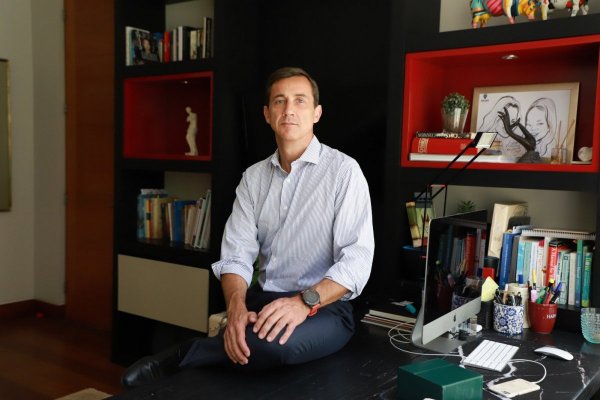 Esquiador y maratonista: así es el nuevo CEO de Cencosud
