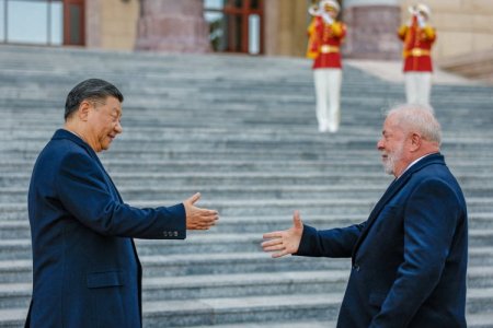 <p>¿Cuál es el interés de China al reenfocar sus inversiones en Latinoamérica?</p>