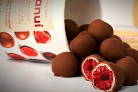 <p>Productor de frambuesas bañadas de chocolate Franui construye planta en Buenos Aires para exportar su producto</p>