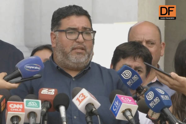 <p>Ahora en DF | Presidente de la CUT sobre movilizaciones el próximo 11 de abril: “El paro va sí o sí”</p>