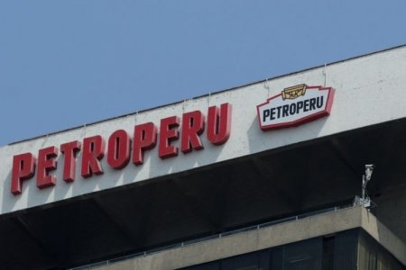 <p>Fitch baja calificación a Petroperú: endeudamiento es “insostenible”</p>