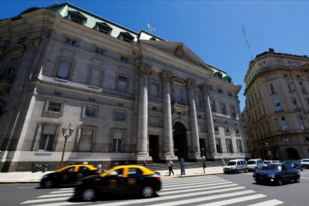 <p>Argentina en el ojo de los inversionistas por cómo trata la discusión de la Ley Ómnibus</p>