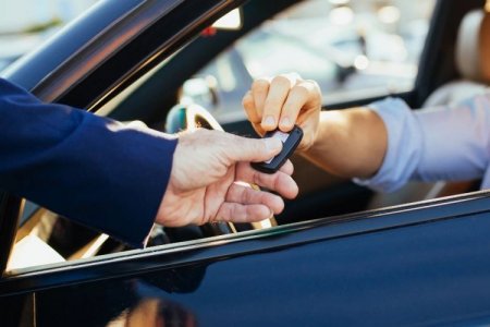 <p>Chilena Lolocar aterrizará este mes en Uruguay y ya prepara expansión a Perú, Colombia y Brasil</p>