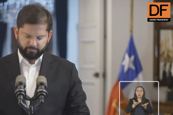 <p>Ahora en DF | Presidente Boric decreta tres días de duelo nacional por muerte de Sebastián Piñera</p>