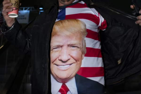 Donald Trump tiene una ventaja de 11 puntos en las encuestas sobre Joe Biden en el manejo de la economía