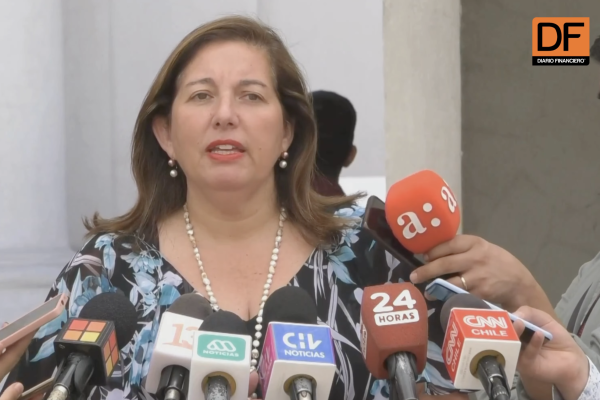 <p>Ahora en DF | Paulina Vodanovic sobre declaraciones de Boric en funeral de exPresidente Piñera: “No hay dos opiniones dentro del oficialismo”</p>