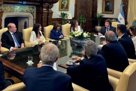 <p>¿Vuelve la ley ómnibus?: el Presidente Milei está evaluando avanzar con otro decreto</p>