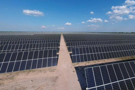 <p>Colombia realiza su primera subasta para incentivar la generación de energías renovables: 99% fue solar, equivalente a 4.441 GW</p>