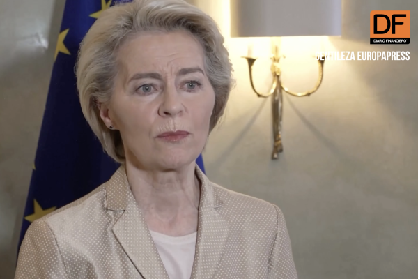 <p>Ahora en DF | Von der Leyen anuncia su candidatura para repetir al frente de la Comisión Europea</p>