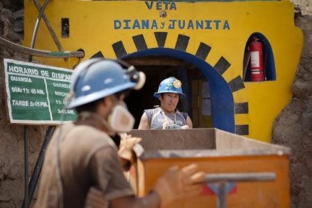 <p>Aporte del sector hidrocarburos a la billetera fiscal de Perú cayó más de 30% en 2023</p>