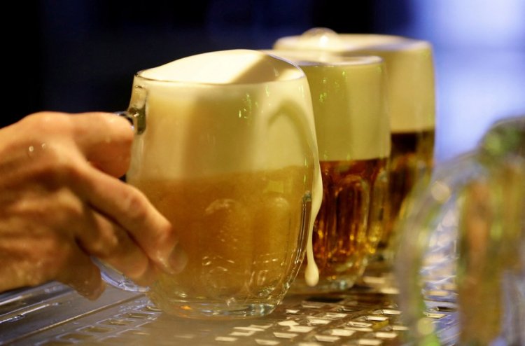 <p>¡Qué calor! En medio de temperaturas récord, gobierno peruano aplica alza de impuestos a cervezas, pisco y otras bebidas</p>
