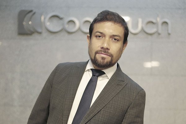 Felipe Ramírez, economista jefe de Coopeuch: “La actual depreciación va a ser una piedra en el zapato para el Banco Central”
