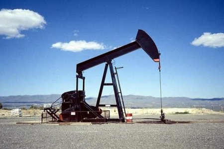 <p>Conflicto en Argentina por aportes federales: Chubut amenaza cortar petróleo y Milei advierte que recurrirá a la justicia</p>