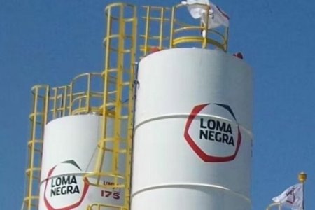 <p>Grupo brasileño Camargo Correa confirmó que busca comprador para su cementera Loma Negra en Argentina</p>