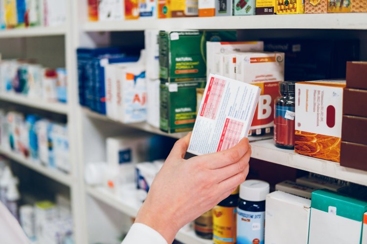 <p>Nueva competencia en el retail peruano: regulador autorizó a las farmacias a vender víveres empaquetados</p>