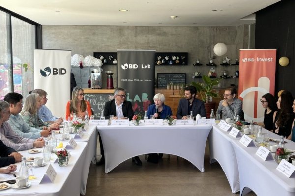 Yellen cierra en el norte su visita a Chile y Marcel adelanta que en las próximas semanas se conocerá listado de salares protegidos
