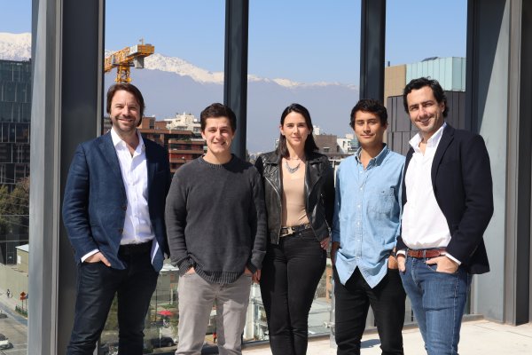 Andrés Carey, Santiago Montt, María Jesús Lamarca, Benjamín Cajtak y Daniel Pardo, de Wbuild.