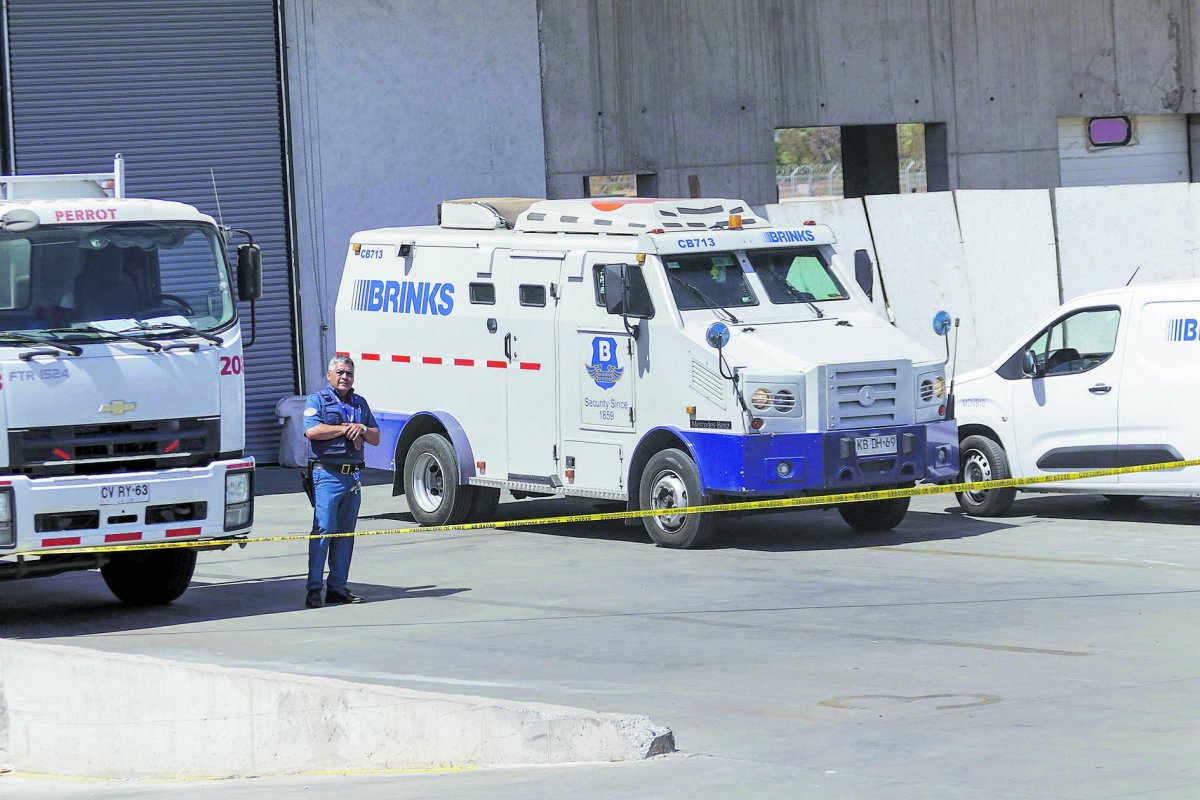 <p>Robo del siglo: aseguradoras apuntan a fallas en la seguridad del aeropuerto de Santiago para recuperar lo ya pagado</p>