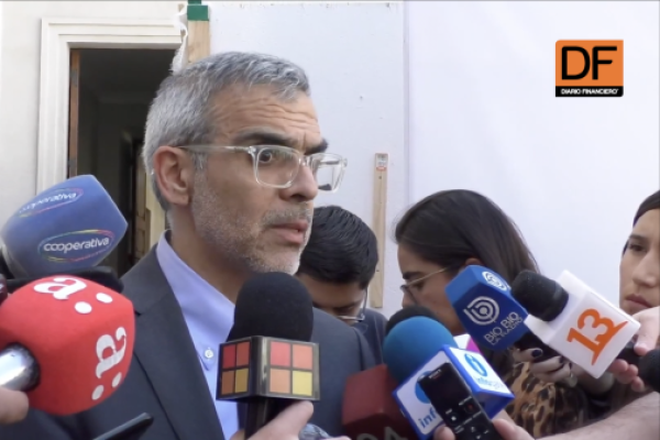 <p>Ahora en DF | Ministro Cordero y filtraciones de información de Sergio Muñoz: “Los delitos son graves con indiferencia de quién es el tercero que las recibió"</p>