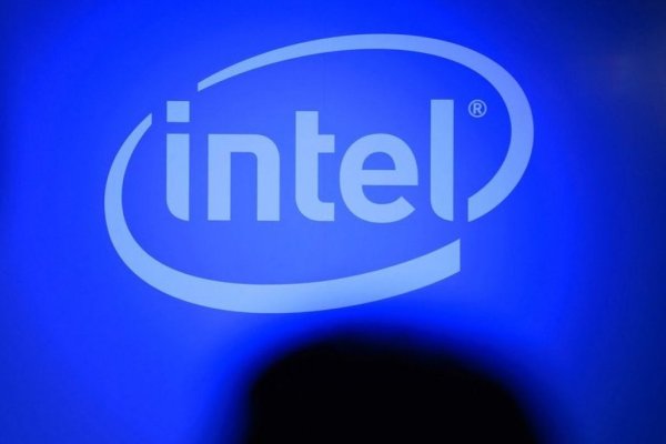 Intel ya se ha comprometido a invertir US$ 100.000 millones en la fabricación de chips en cinco años.
