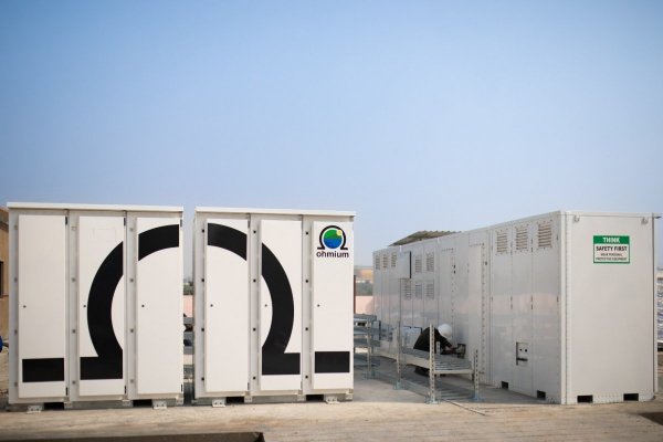 Gigante de electrolizadores de EEUU entra a Chile impulsando la producción de hidrógeno verde