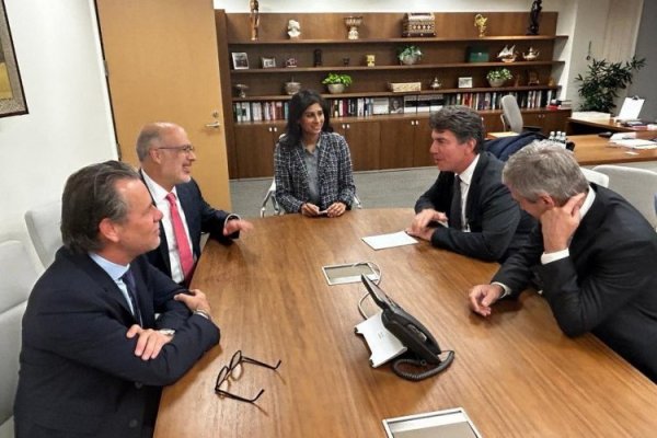 ¿Respiro para Argentina? Ministro de Economía se reunirá con Rodrigo Valdés del FMI para negociar nuevo acuerdo