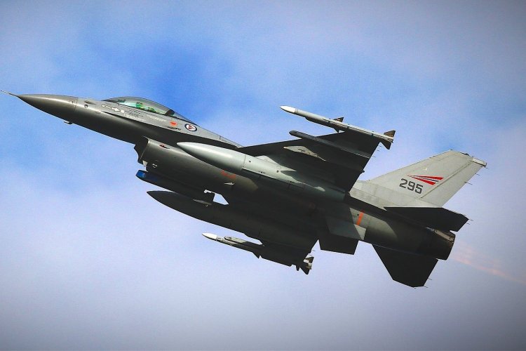 <p>Argentina cierra con Dinamarca la compra de 24 aviones supersónicos de EEUU</p>