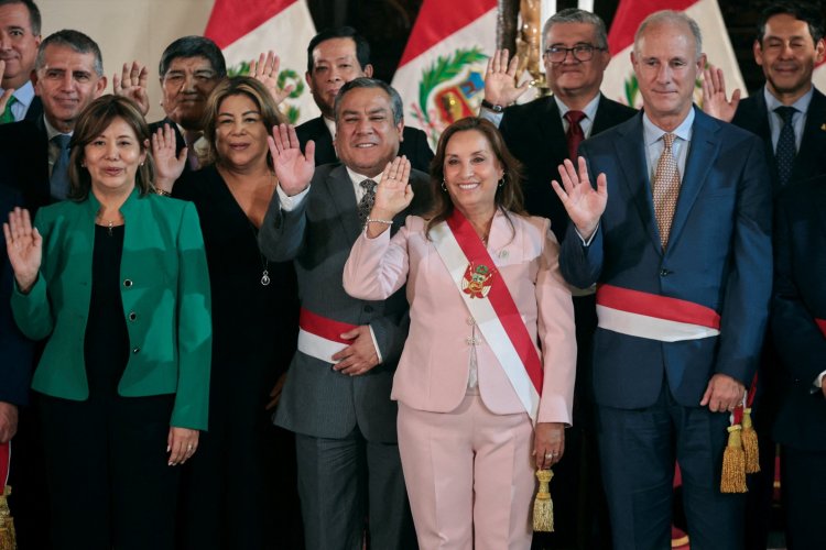 <p>Perú: escándalo de corrupción que involucra a Dina Boluarte en el caso Rolex desencadena la salida de seis ministros</p>