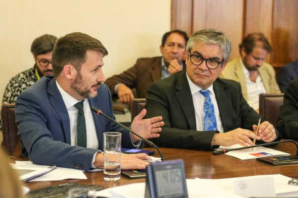 Diego Pardow y Mario Marcel, ministros de Energía y Hacienda, respectivamente.