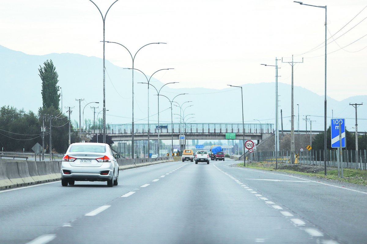 <p>Cuatro candidatos para quedarse con las autopistas de Sacyr</p>