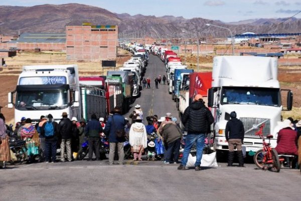 Cortes en el "corredor minero del sur" impactan a 20% de las exportaciones de cobre de Perú