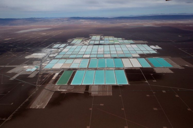 <p>Opinión FT: la apuesta de US$ 4.000 millones de la china Tianqi Lithium en Chile corre el riesgo de resultar contraproducente</p>
