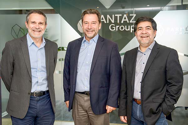 Mauro Mezzano (Vantaz), Ricardo Reyes (Vantaz Analytics) y Juan Cariamo (Vantaz).