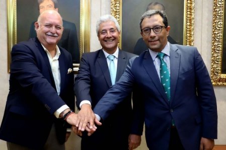 <p>Roberto De La Torre es elegido nuevo presidente de la Cámara de Comercio de Lima</p>