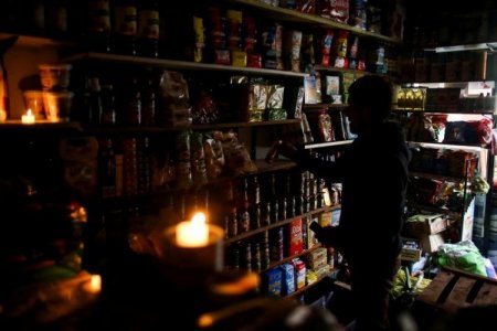 <p>Ecuador declara emergencia en sector eléctrico tras suspensión del suministro desde Colombia y en medio de severa sequía</p>