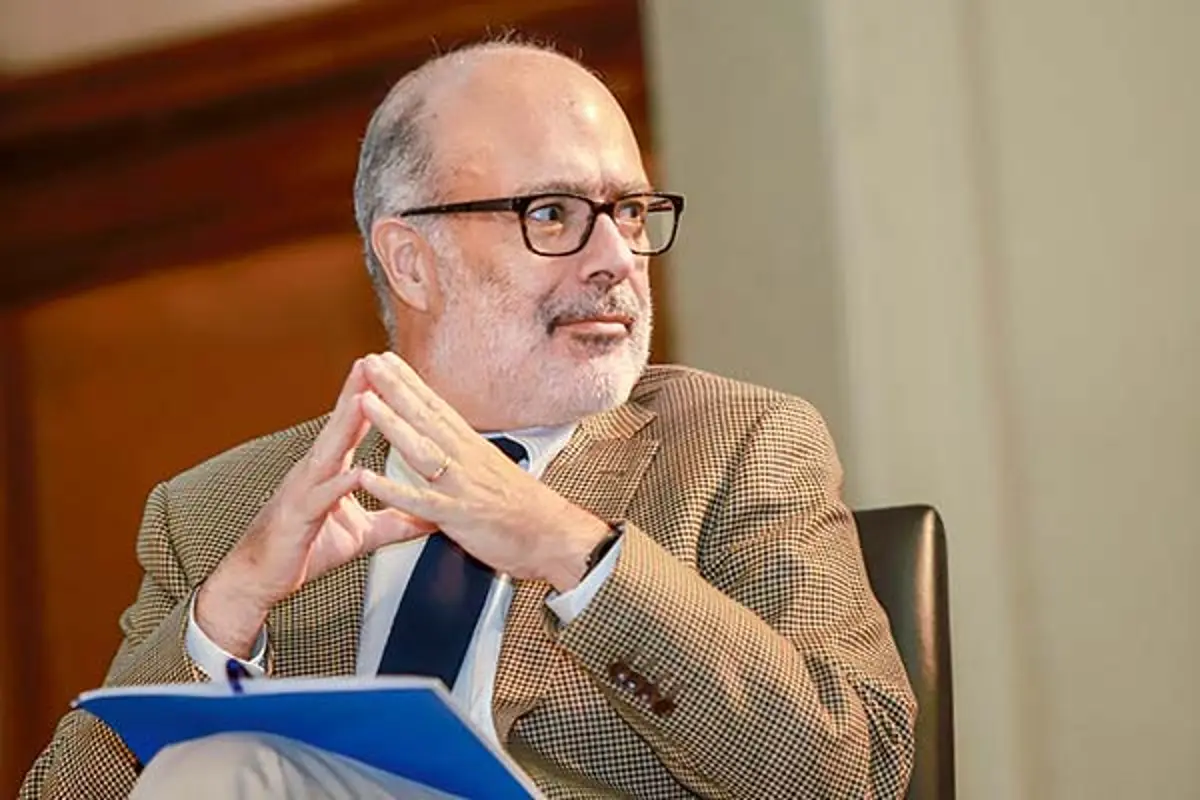 Rodrigo Valdés adelanta que el FMI podría mejorar la proyección de crecimiento de 2% para Chile este año