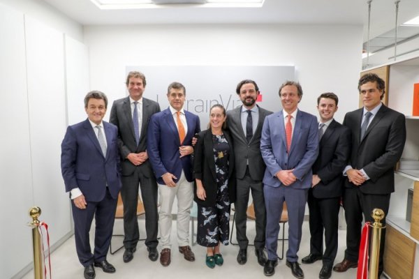 LarrainVial sube apuesta por México y abre oficina en la capital del país