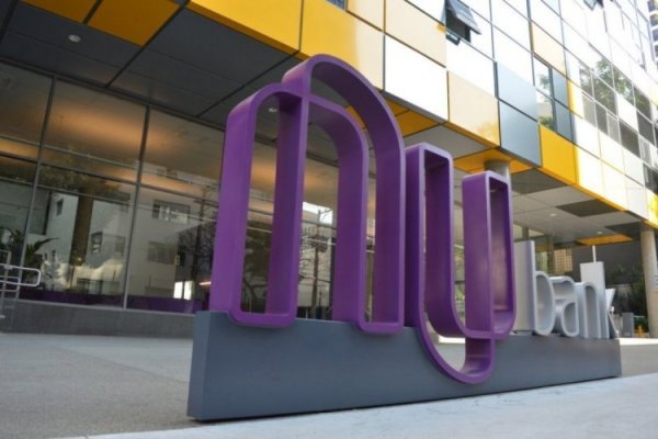 ¿Tocó techo? Nubank habría perdido 1,2 millones de clientes en marzo en Brasil y Picpay lideraría en crecimiento