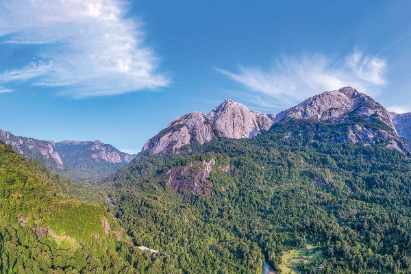 5 organizaciones conservacionistas acuerdan comprar el 30% de Cochamó y ahora tendrán que levantar US$ 78 millones