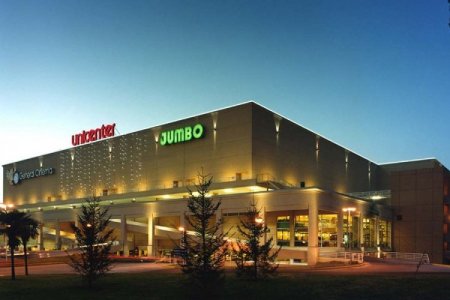 <p>Hiperinflación en Argentina golpea operación de chilena Cencosud: firma perdió unos US$ 23,02 millones</p>