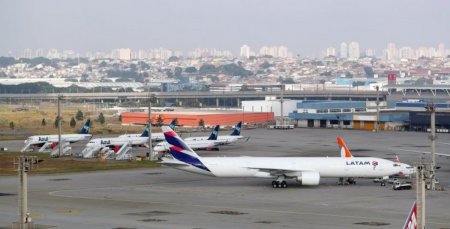 <p>Latam inicia 2024 con alza de 18% en ingresos por mayor flujo de pasajeros y utilidades se duplican a US$ 258 millones</p>