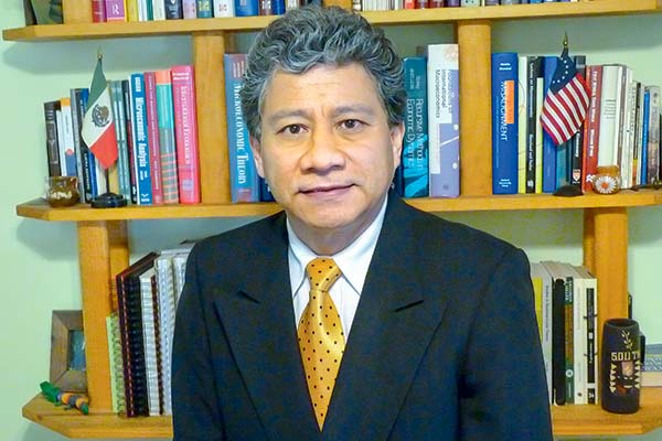 Alfredo Coutiño, director de Moody’s Analytics para América Latina: “Existe la posibilidad de que el avance económico sorprenda hacia un 3% en el año”