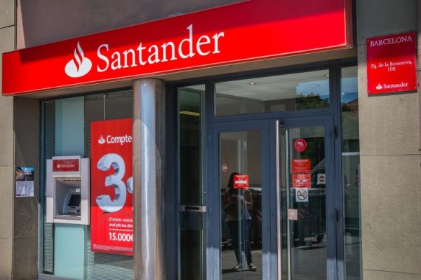 La apuesta de Santander por crecer en Perú: ¿qué le aportará CrediScotia si la compra?