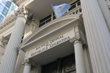 Banco Central de Argentina puso en circulación nuevo billete de 10.000 pesos