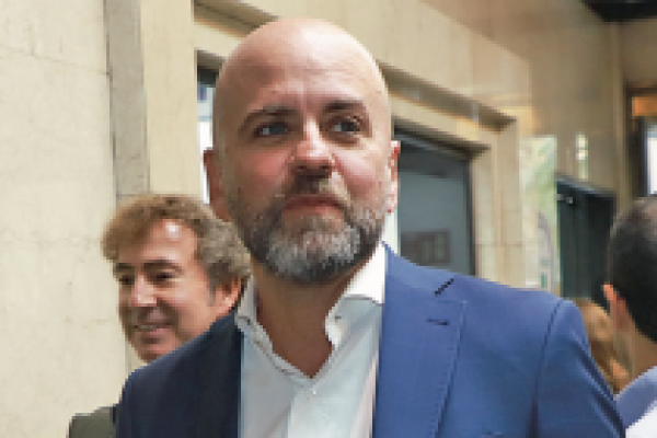 Los detalles de la reunión del CEO de WOM Martín Vaca con Subtel